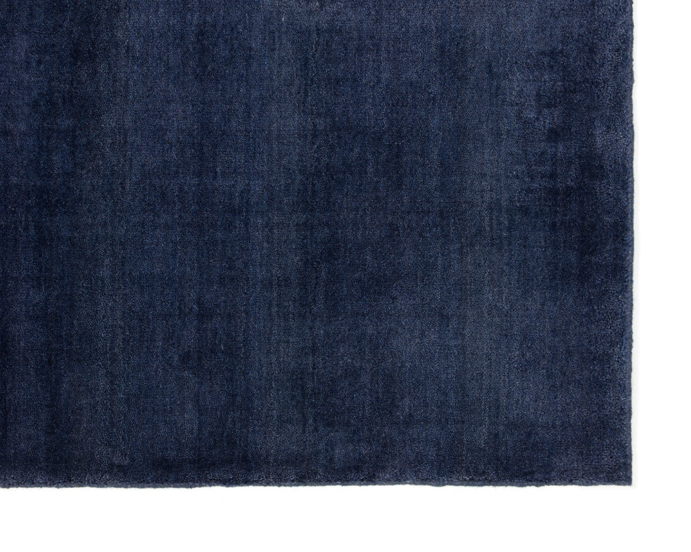 Alaska Hand-loomed Rug - Image 4