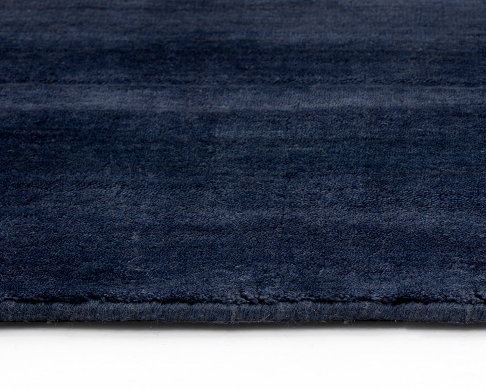 Alaska Hand-loomed Rug - Image 7