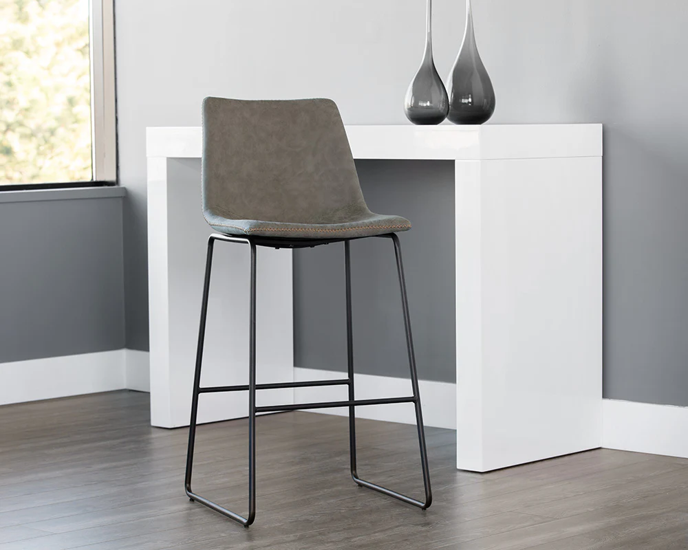 Cal Barstool - Image 2