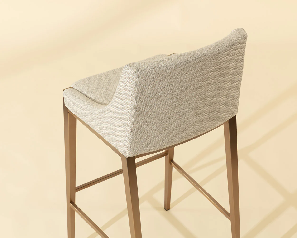 Dionne Barstool - Image 13