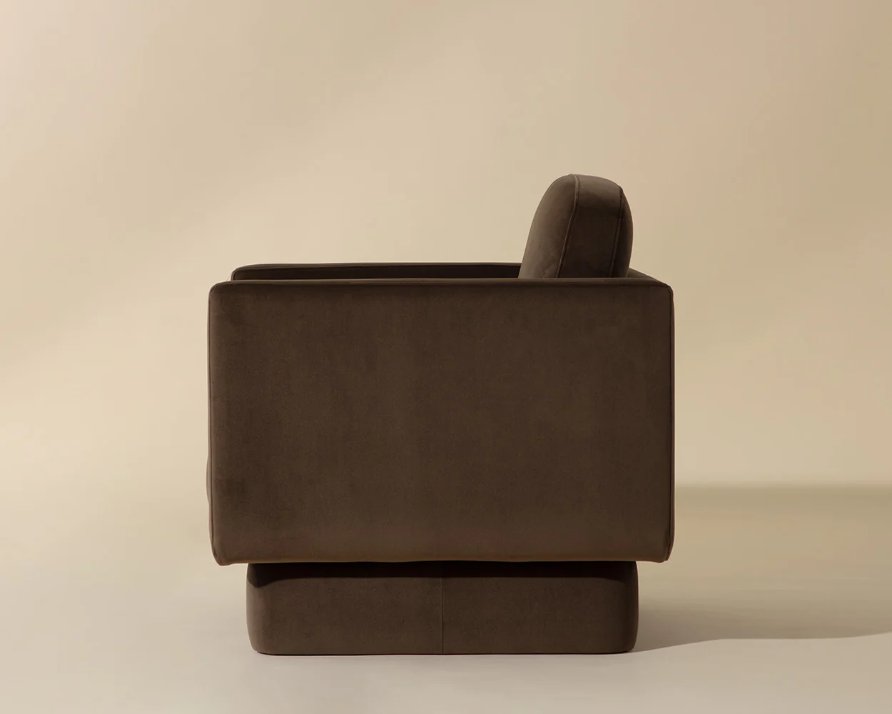 Everton Armchair - Image 4
