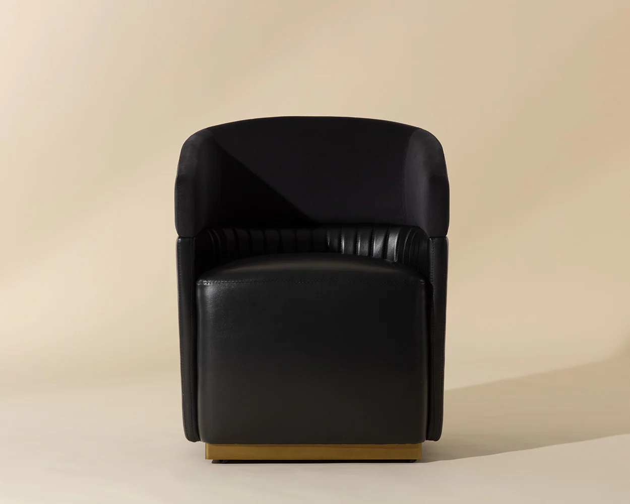 Genval Wheeled Lounge Chair - Image 2