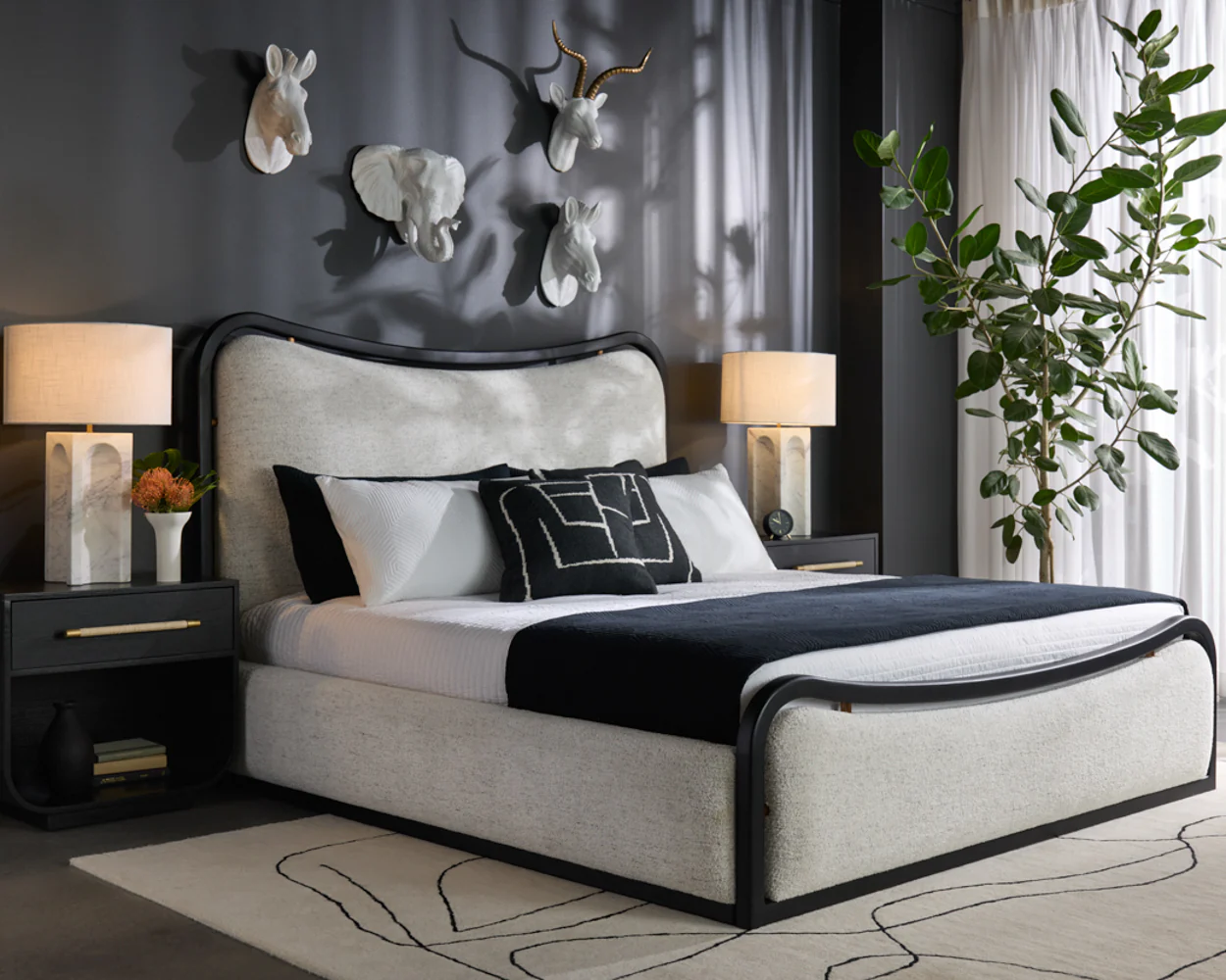 Junia Bed - Image 2