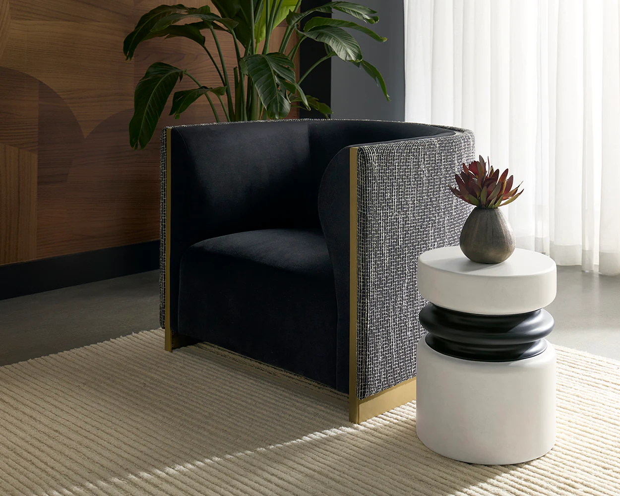 Larron Armchair - Image 12