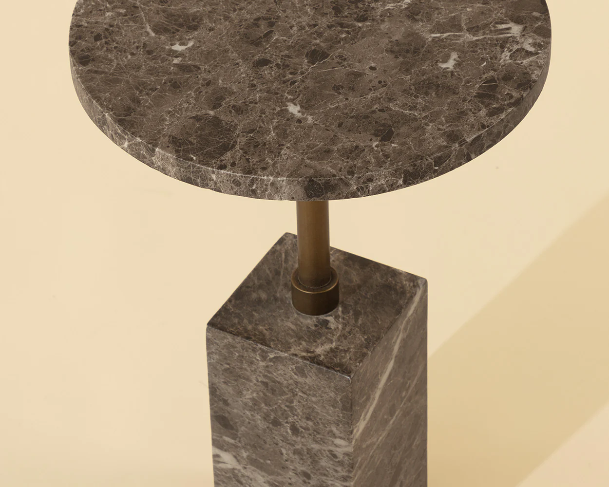 Mizani End Table - Image 6