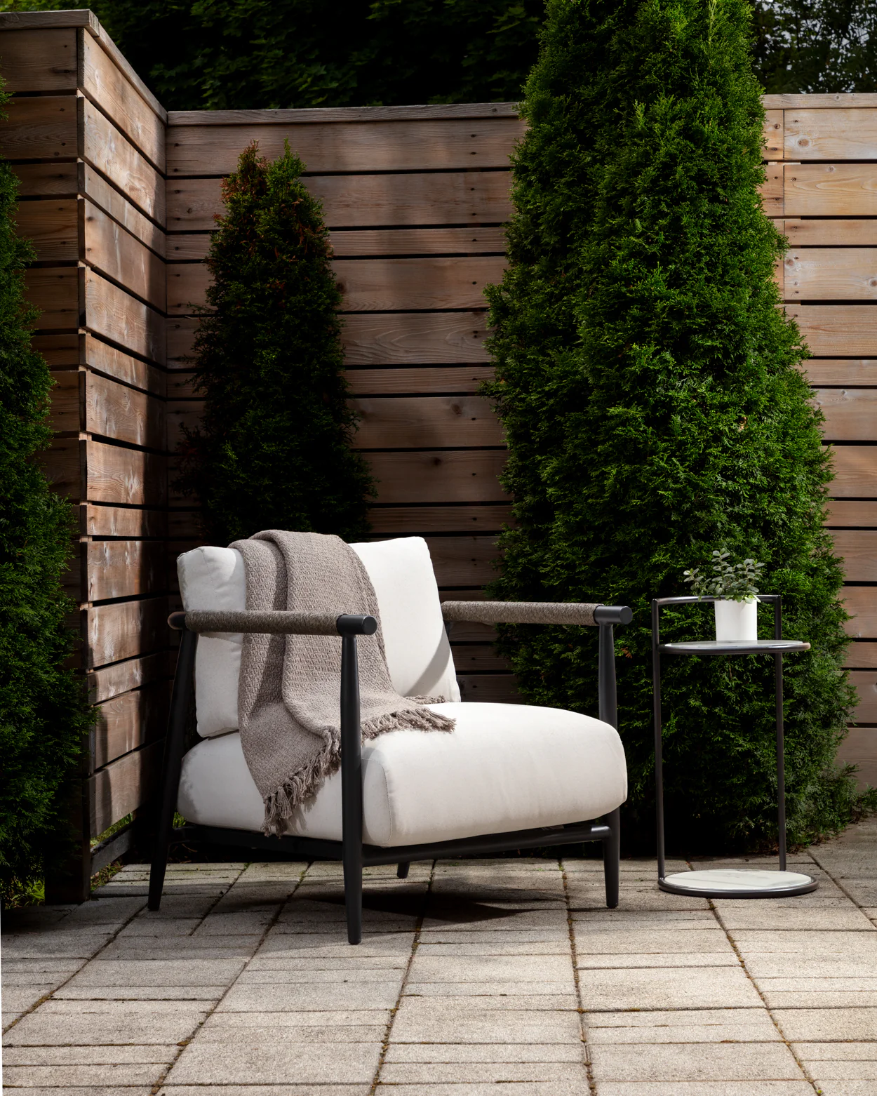 Muros Lounge Chair - Black - Image 3