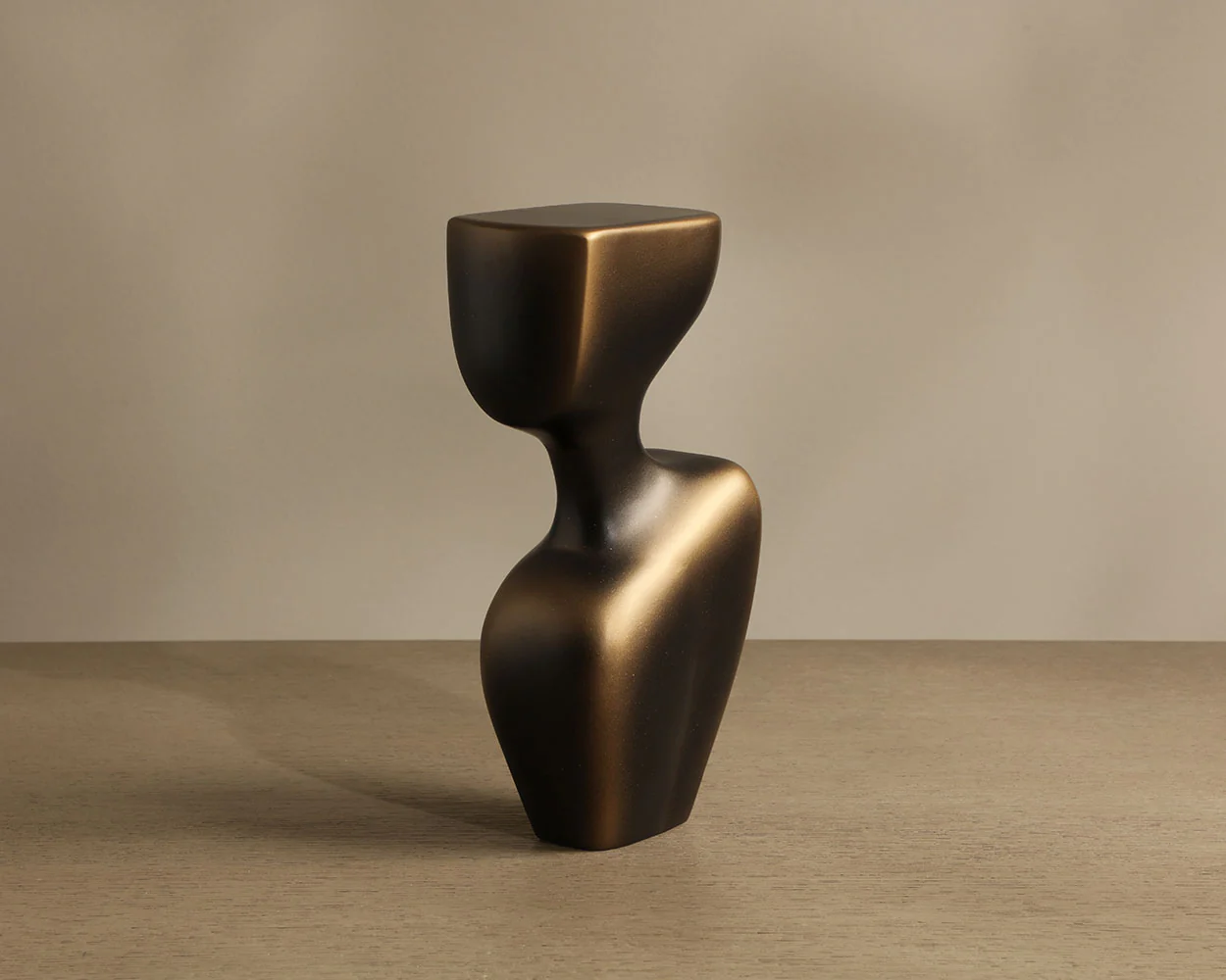 Neferet Sculpture - Image 3