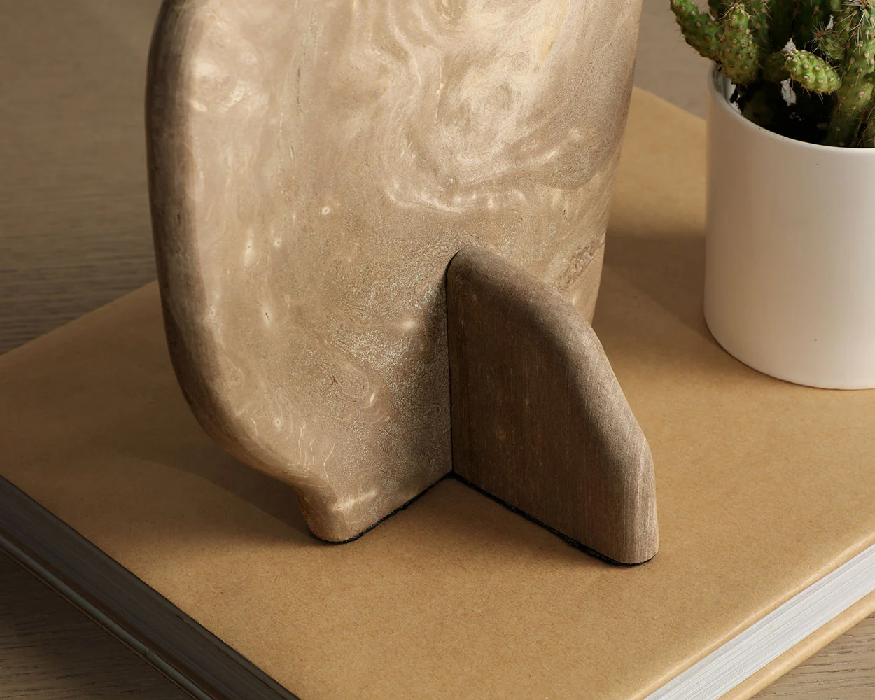 Presence Sculpture - Image 3