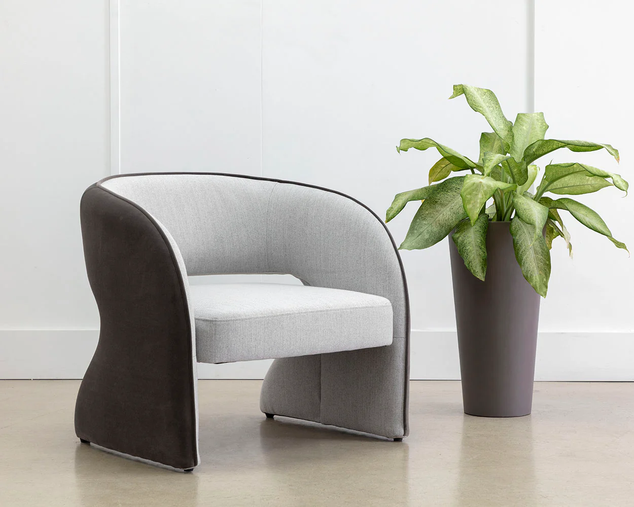 Rosalia Lounge Chair - Image 18