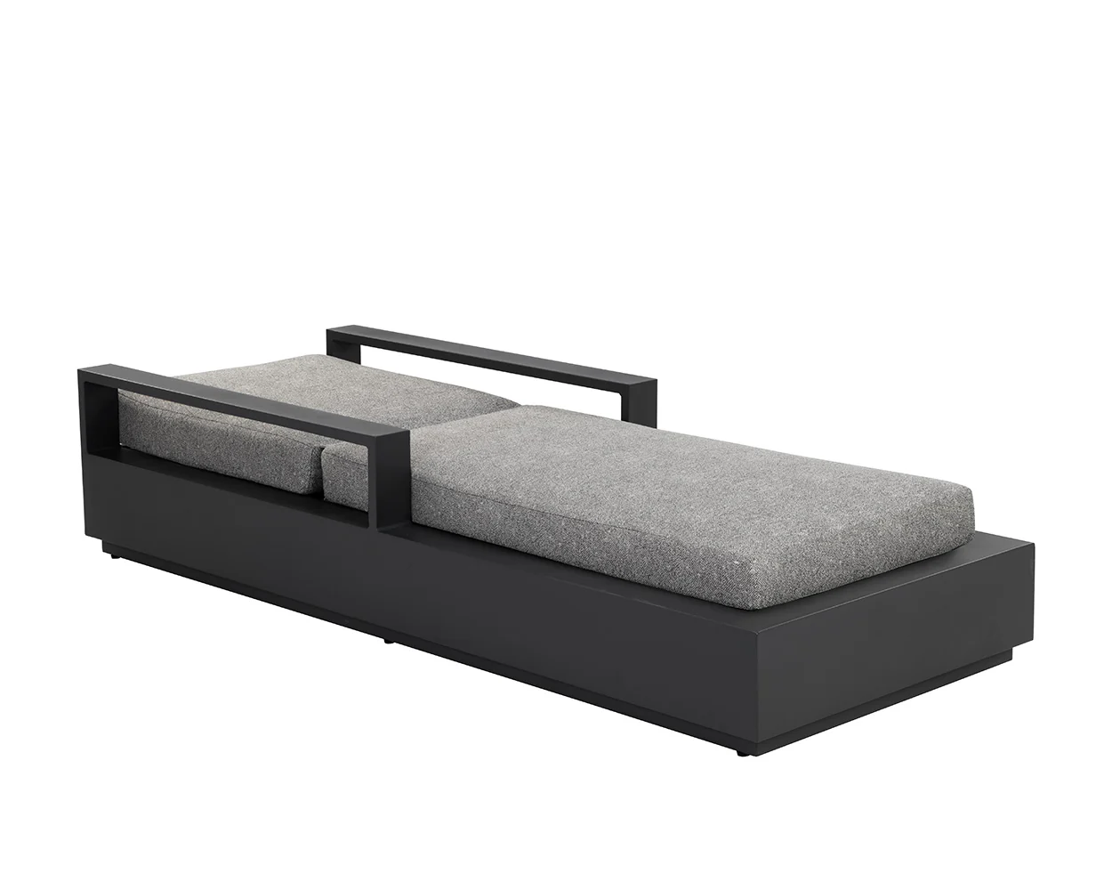 Tavira Lounger - Image 3