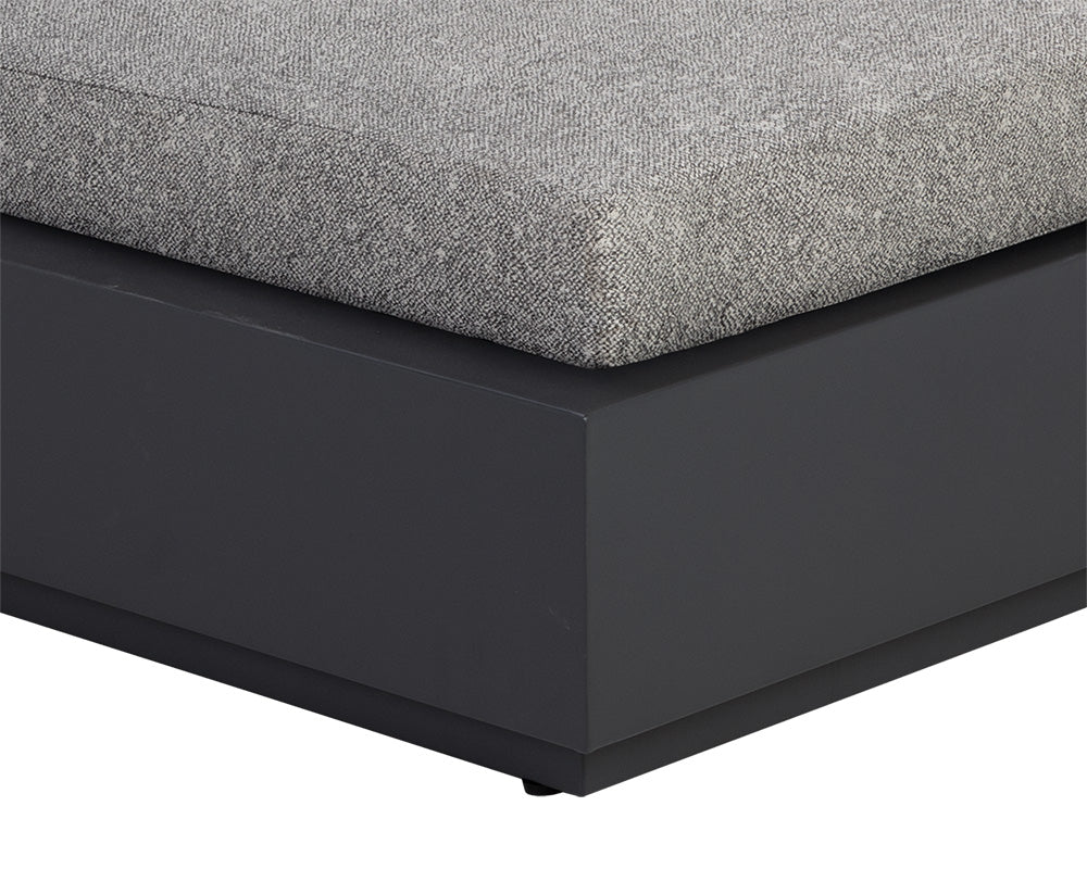 Tavira Lounger - Image 7