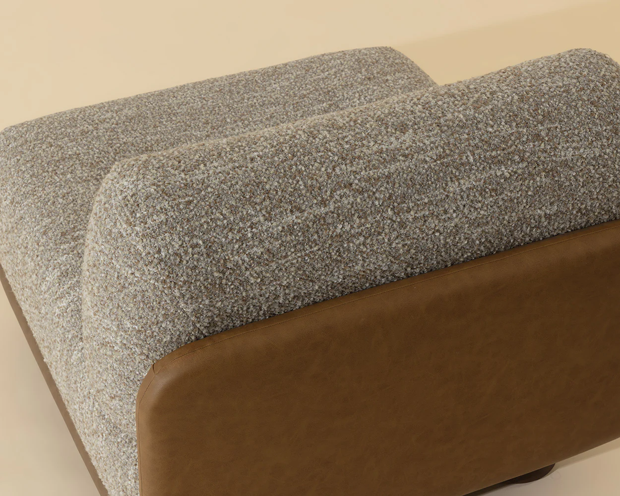 Tomo Lounge Chair - Image 3