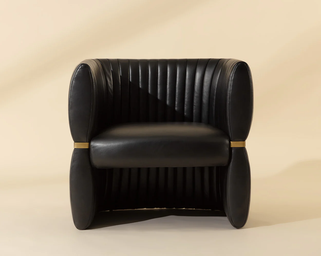 Tryor Lounge Chair - Image 16