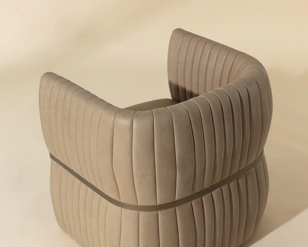 Tryor Lounge Chair - Image 6