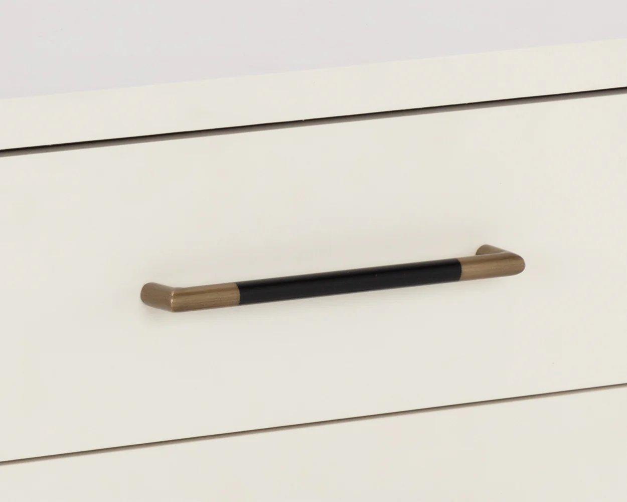 Weldrick Nightstand - Image 13